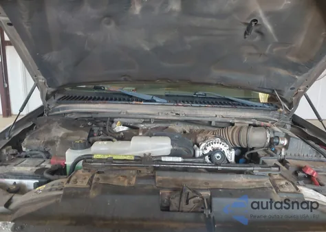 2002 Ford F-250 Lariat/Xl/Xlt z USA, uszkodzony, nr VIN 1FTNW21F42EC41083